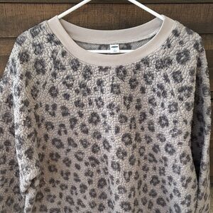 Old Navy Textured Gray Animal Print Sweater